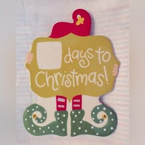 Large “Days til Christmas” attachment.